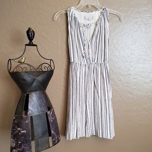 🌞Loft Sleeveless Dress